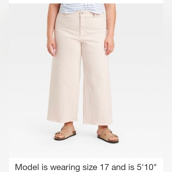 Universal Thread Women's High-Rise Sailor Wide Leg Ankle Jeans - Picture 1 of 6